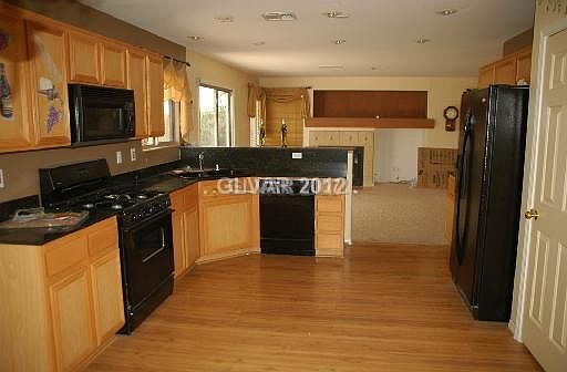 2nd image of 8137 Pemba Ave