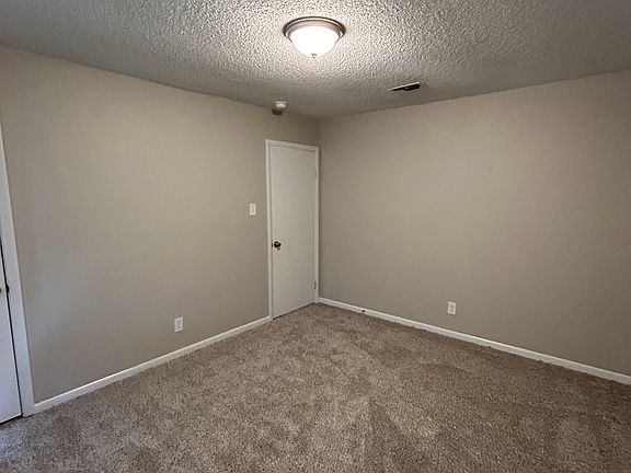 5th image of 205 Timberline Dr