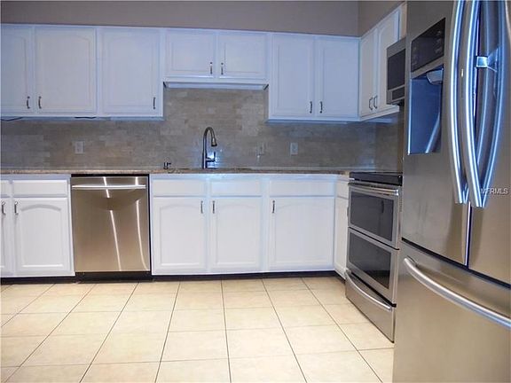 3rd image of 908 Belle Oak Dr #908