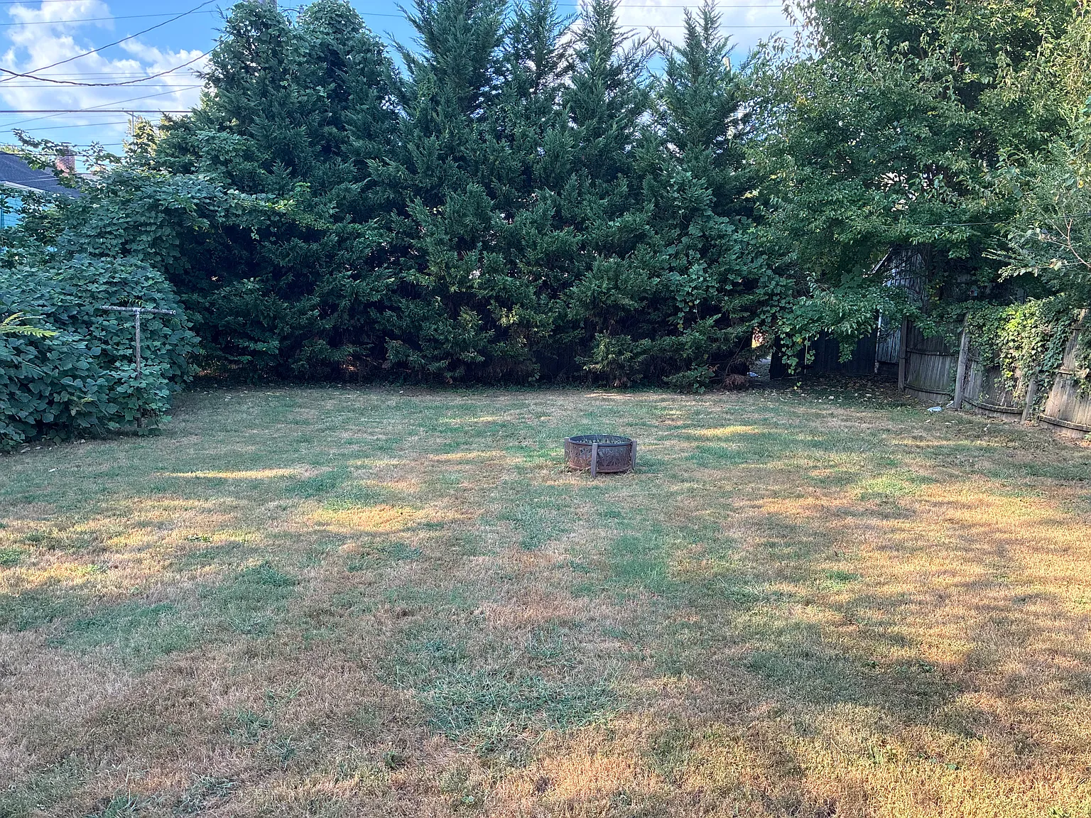 1905 Jefferson Ave — Photo 2