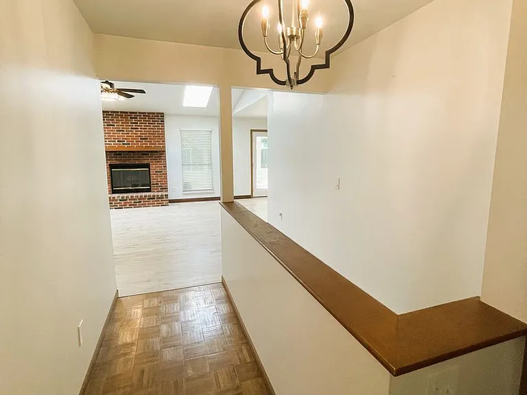 10437 Cable Ave — Photo 4