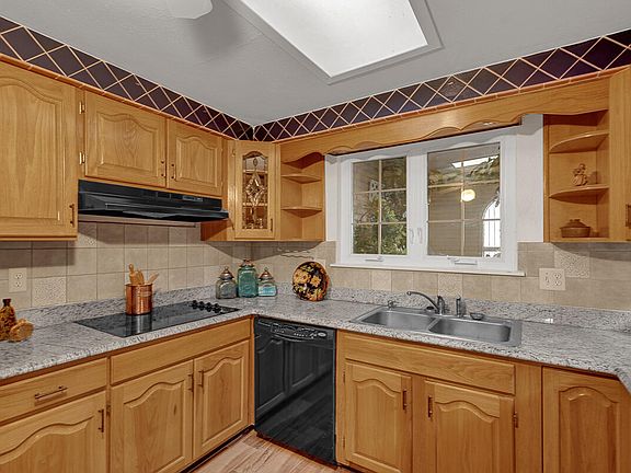 3rd image of 8209 Tonto Pl