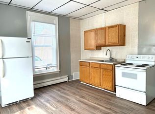 9 Maple St #1, Auburn, ME 04210