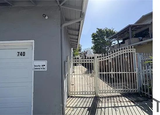 3 bed, 1232 sqft, $3,900 — Photo 4