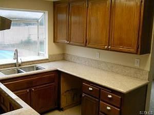 3rd image of 2605 W Cleveland St