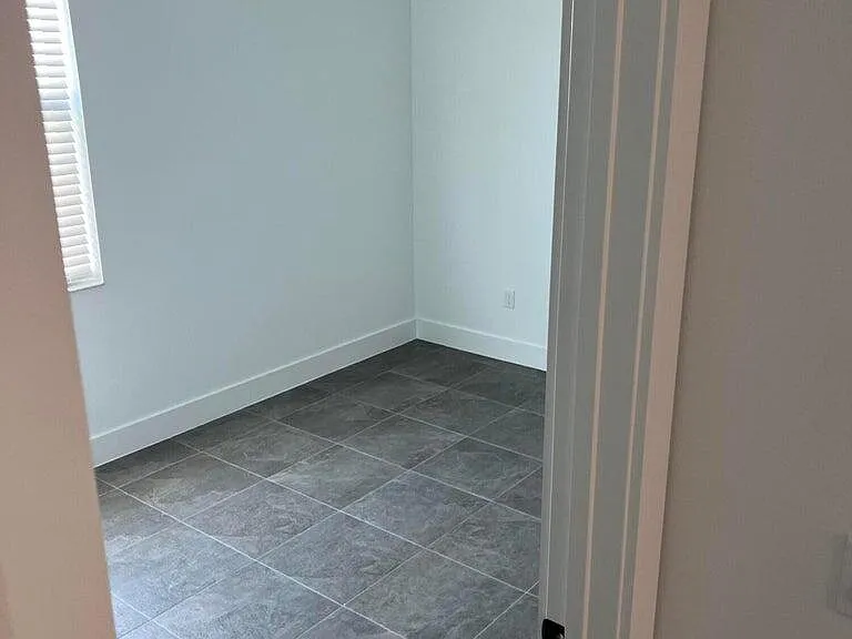 12800 SW Eleanor Dr — Photo 9