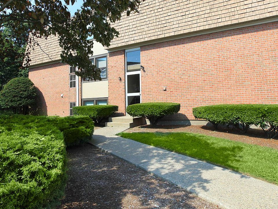 32512 Prospect St, Pawtucket, RI 02860 Zillow