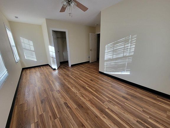 2nd image of 3316 Hickman Rd