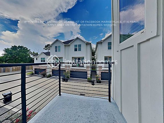 4th image of 710 Wilshire Brook Ln