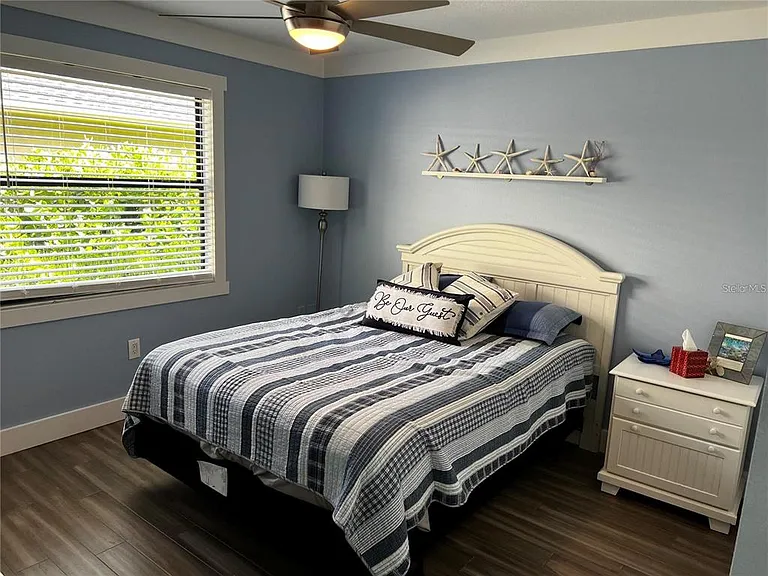 4594 Trails Dr — Photo 36
