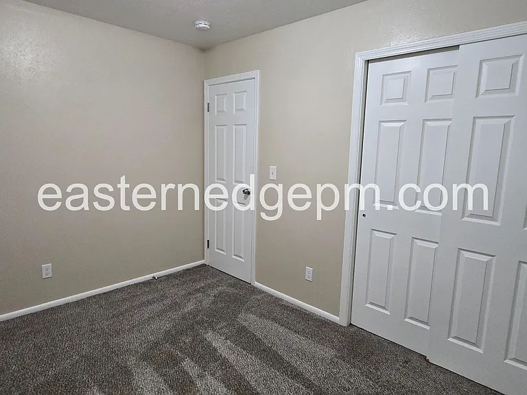330-338 NW 7th St — Photo 12