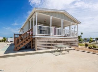 3822 Blueberry Ln, Saint James City, FL 33956