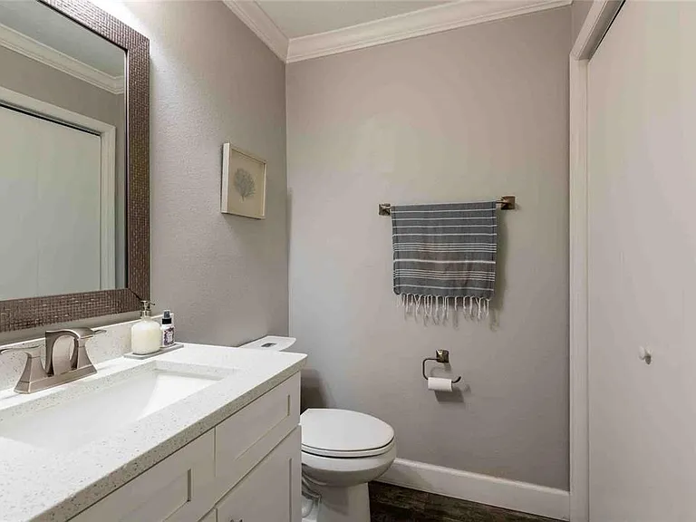 15307 W Pond Woods Dr #301 — Photo 20