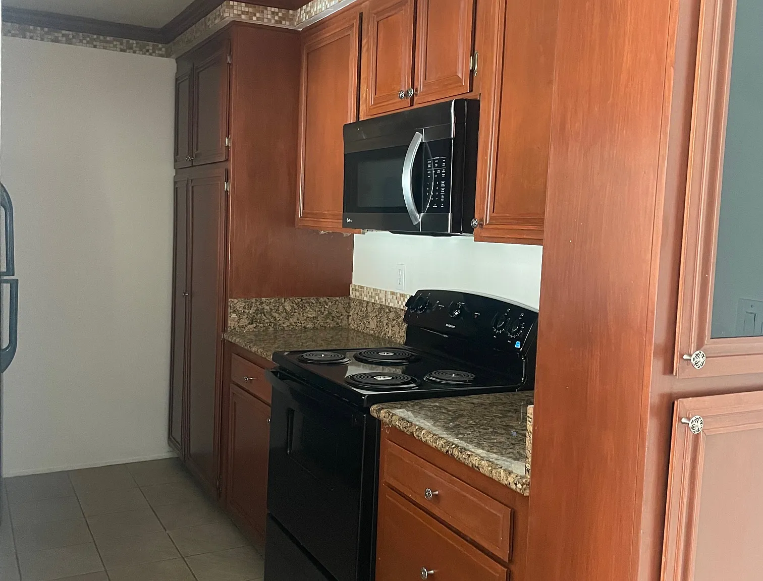 2 bed, 1205 sqft, $2,700 — Photo 4