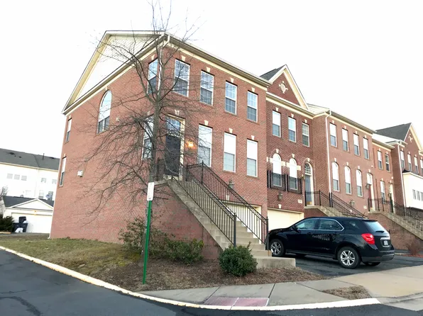 2792 Wakewater Way, Woodbridge, VA 22191
