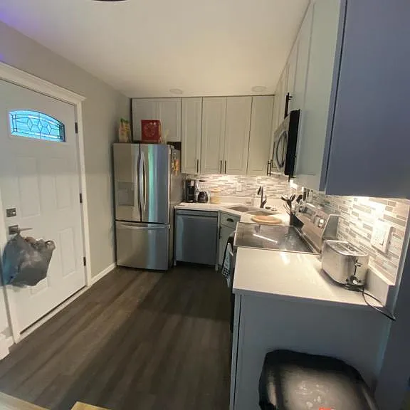 3130 James St #3 — Photo 1