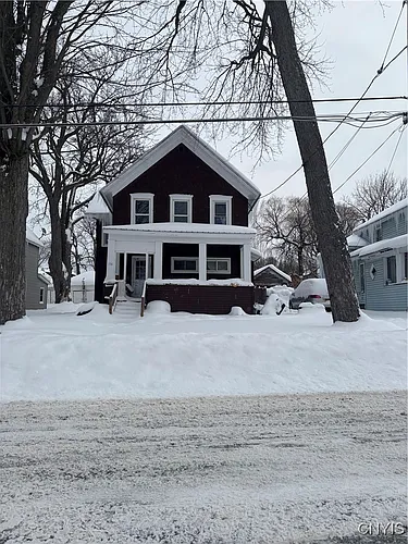 156 N Meadow St Photo 1