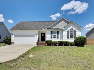 1461 Snowy Egret Dr, Fayetteville, NC 28306