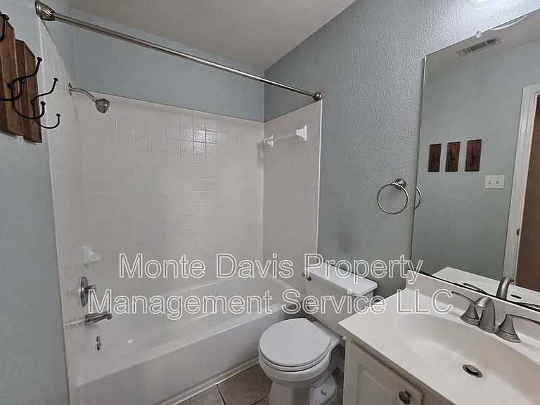 14309 Ballycastle Trl — Photo 31