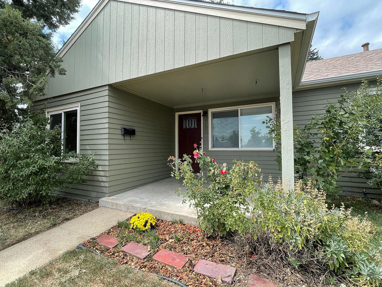 3 bed, 961 sqft, $2,500 — Photo 4