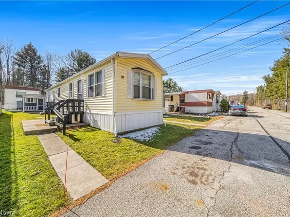 9735 Chillicothe Rd #32, Willoughby, OH 44094