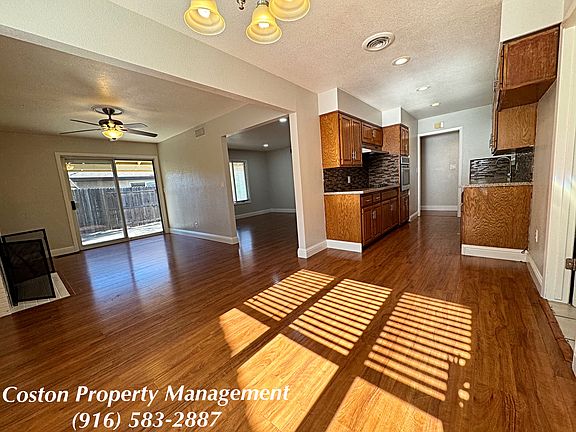 5th image of 2265 Arliss Way