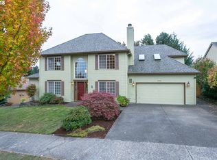 8700 SW Stono Dr, Tualatin, OR 97062