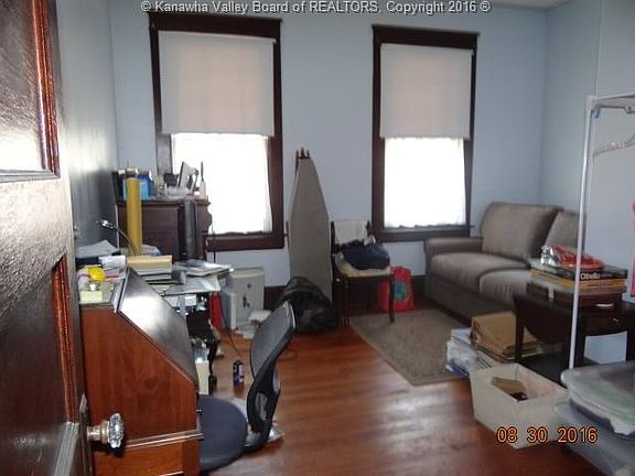 3rd image of 1537 Washington St E