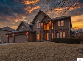 2210 S 185th St, Omaha, NE 68130