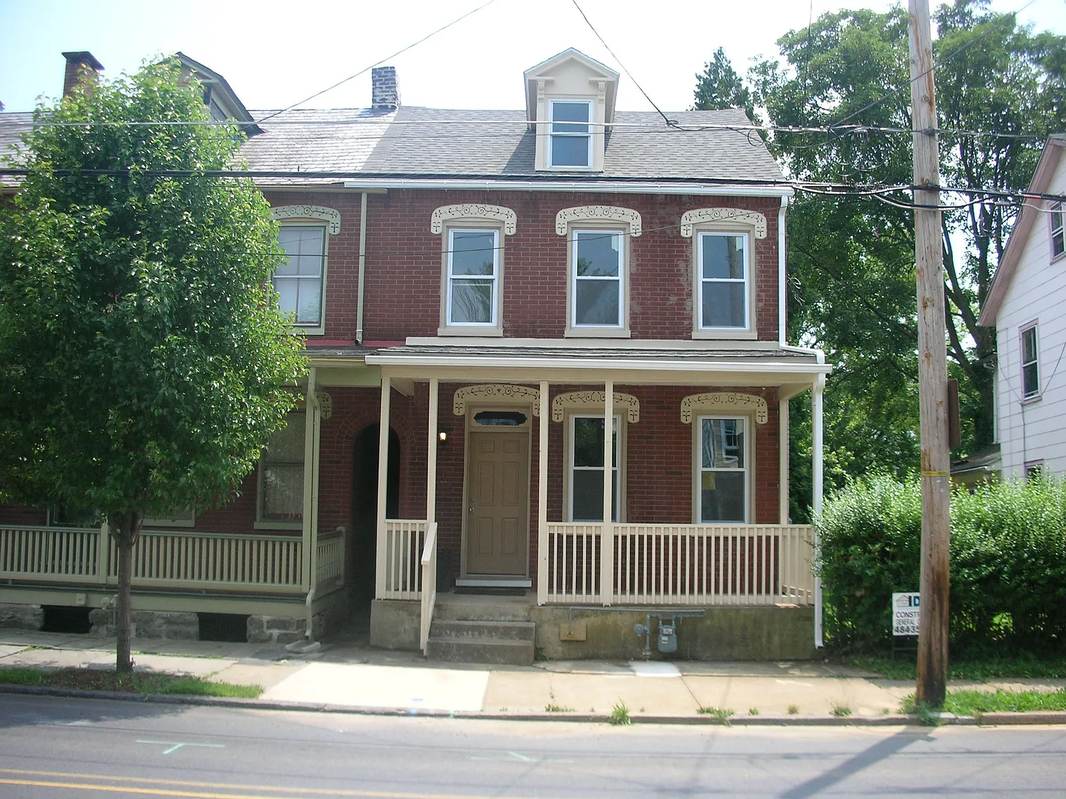 822 W Berwick St photo 1