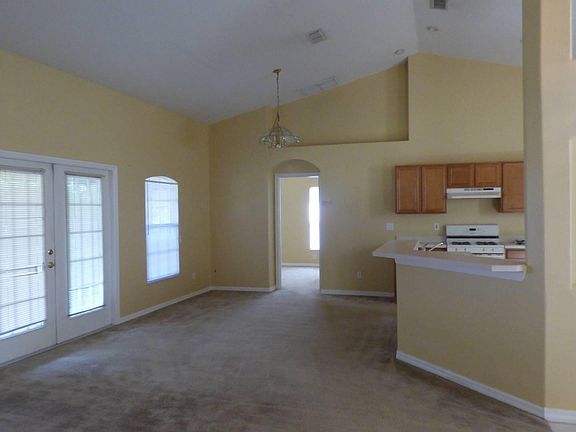 3rd image of 2735 Cedaridge Cir