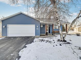 224 Hickory Ln E, Shakopee, MN 55379