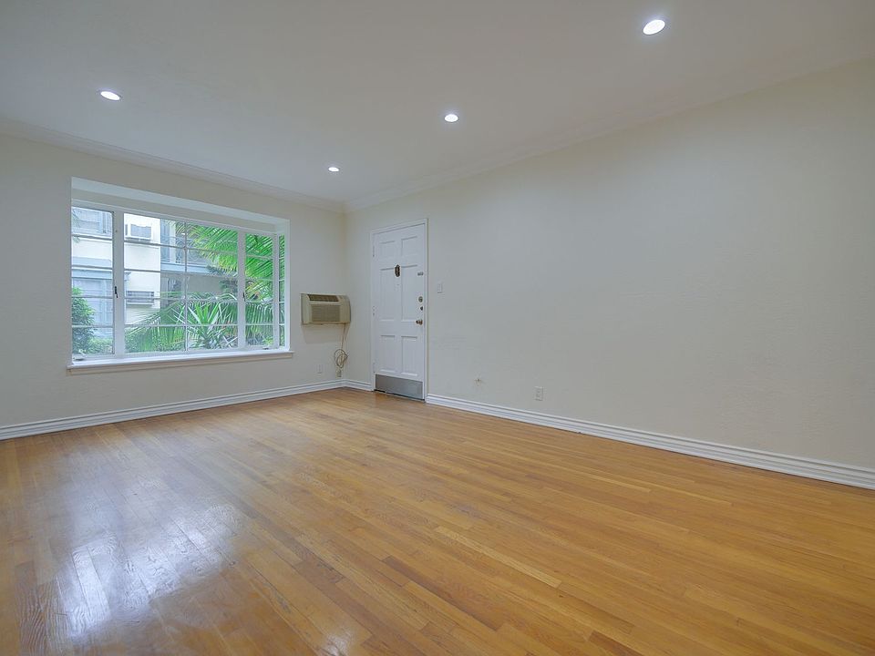 1st image of 2807 Saint George St #2811