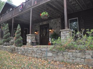 196 Ridge Rd, Landrum, SC 29356