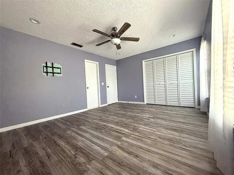 16335 Rambling Vine Dr W — Photo 14