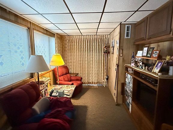 2nd image of 15 Gramercy Pl