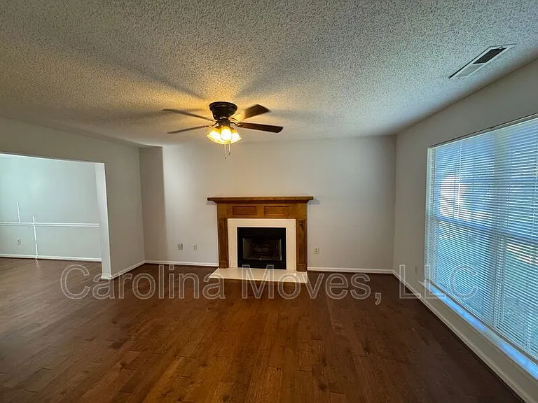 9 Ivy Springs Dr — Photo 3