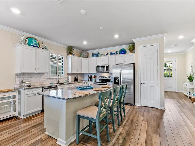 4732 Imperial Eagle Dr — Photo 10