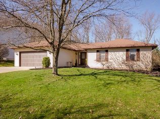 19508 Cherry Stone Ln, Strongsville, OH 44136