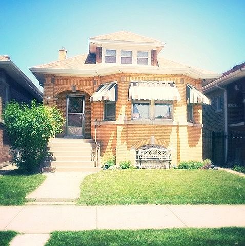1st image of 4842 W Wellington Ave