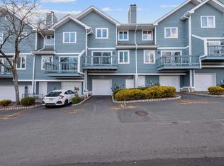 18 Skyview Ter, Clifton, NJ 07013