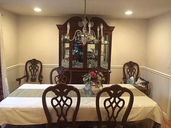 Formal dining room