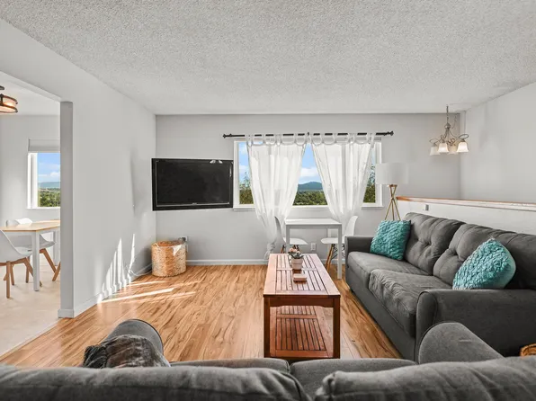 1909 Grandview Ave, Redding, CA 96001