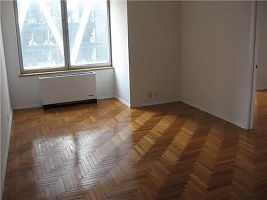 Rented by RELO REDAC INC. | media 20