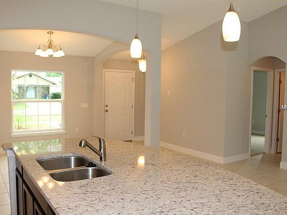 2nd image of 189 Maple Dr