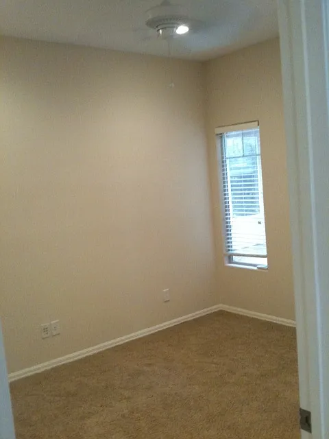 Building Photo - 7 Annadale Ct