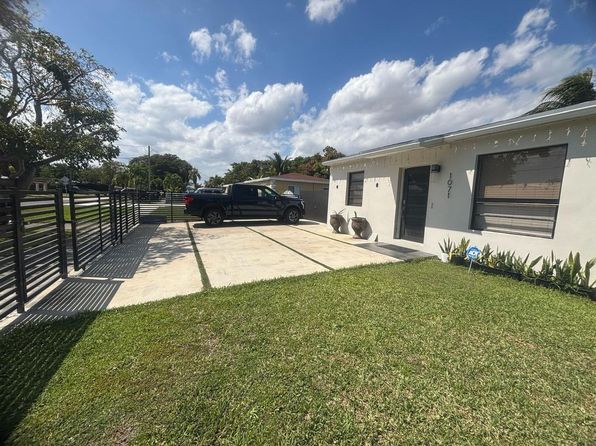 1071 NW 85th St