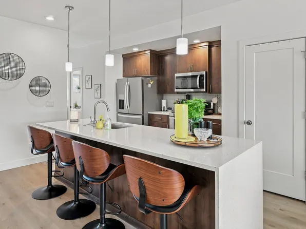 467 W 2200 N, Layton, UT 84041