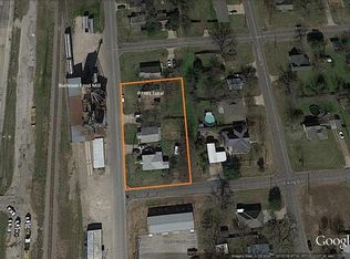 136 N Commerce St, Burleson, TX 76028