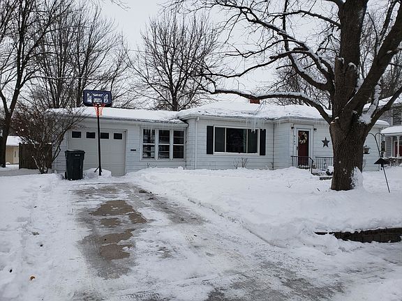 2nd image of 914 Murray Dr